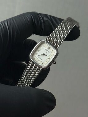 Vtg 1994 Seiko Exceline 3F31-5A30 Women’s Mesh Bracelet Watch [Diamond Accent]